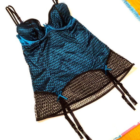 The Escanté Collection silky blue, black lace lingerie size M US - Picture 1 of 6